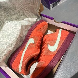 Sb dunks brand new 8.5